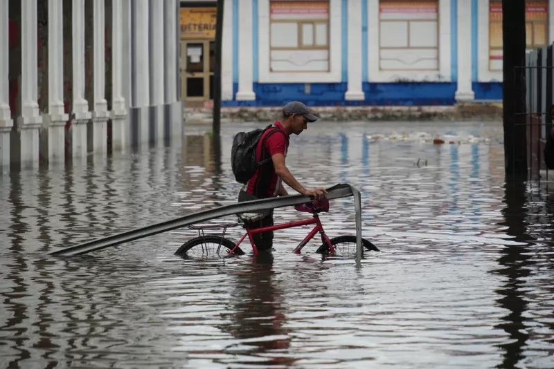 Τυφώνας Μελίσα: Δεκάδες νεκροί, πλημμύρες και συντρίμμια
