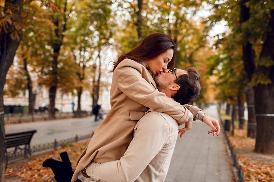 Αυτά τα 5 ζώδια στον έρωτα τα θέλουν όλα ή τίποτα