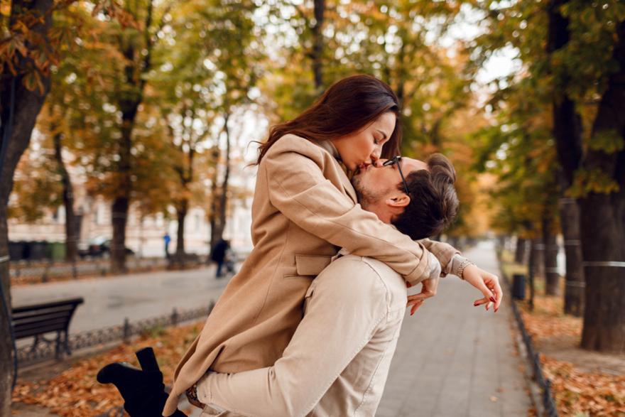 Αυτά τα 5 ζώδια στον έρωτα τα θέλουν όλα ή τίποτα