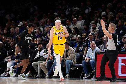 Ο Ριβς λύτρωσε με buzzer-beater τους Λέικερς στο φινάλε!