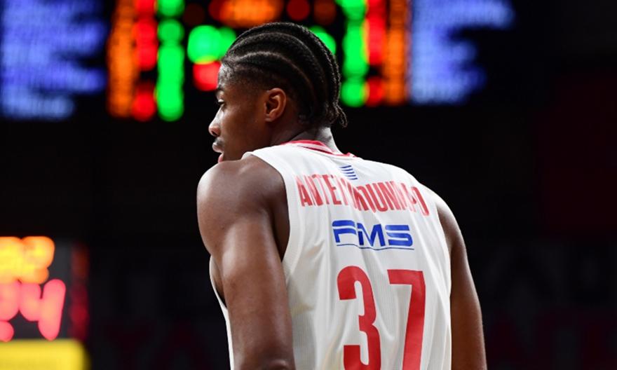 Ολυμπιακός: Αιμάτωμα αμφιβληστροειδούς για τον Αντετοκούνμπο