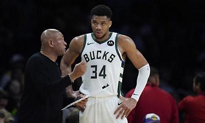 Χάνει το ματς με τους Ουόριορς ο Giannis!