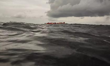 Διασώθηκαν 28 έφηβοι από σκάφος που έπλεε ακυβέρνητο στα ανοικτά της Σιναλόα στο Μεξικό