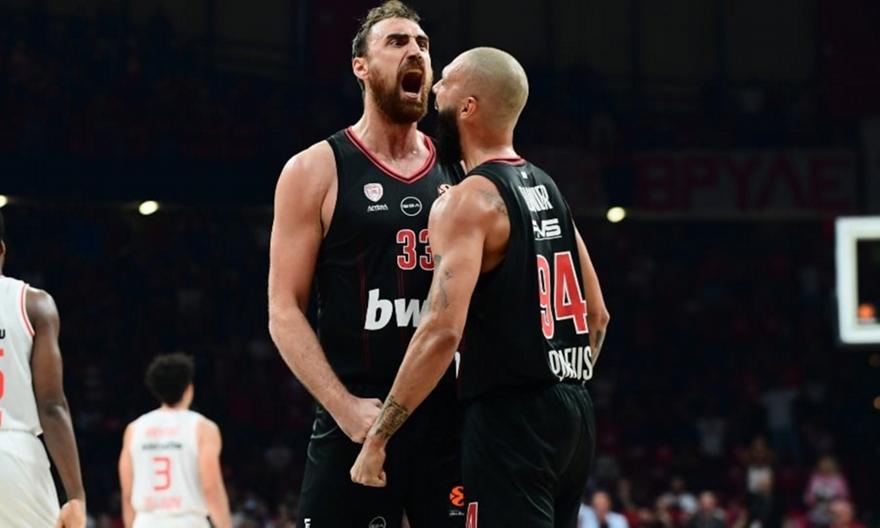 Επιβίωσε στη… σκυλομαχία με τη Χάποελ και χαμογέλασε ξανά ο Ολυμπιακός!