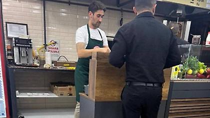 Πρώην παίκτης της Μπεσίκτας άνοιξε… σουβλατζίδικο στην Προύσα της Τουρκίας