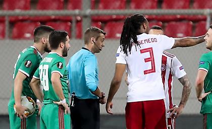 Νικολακόπουλος: «Διαιτητής με την PSV, αυτός που είχε αφήσει τον Ολυμπιακό με 10 παίκτες από το 29'»