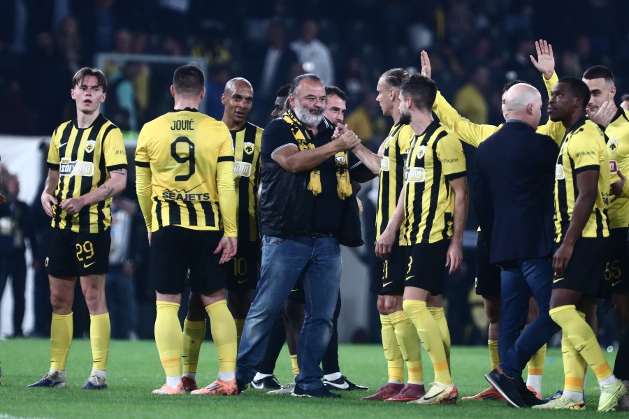 ΑΕΚ: Ο Ηλιόπουλος τα είπε με τον Παπαδόπουλο μετά το τέλος του αγώνα