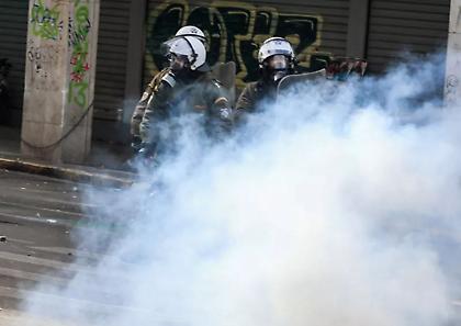 Επίθεση με βόμβες μολότοφ σε αστυνομικούς στα Εξάρχεια-Έγιναν δύο συλλήψεις