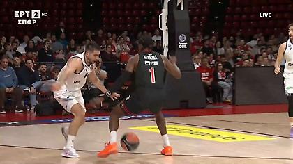 Η απίθανη «ποδιά» του Μωραΐτη στον Νιλικίνα