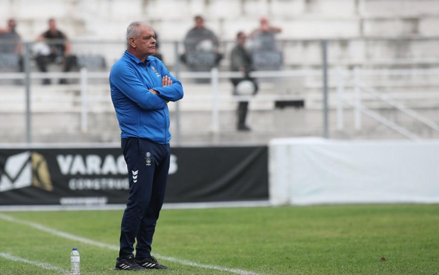 Απίστευτο: Ο Σπανός έχει απολυθεί δύο φορές από τον Μονεμβασιώτη, όντας πρώτος και αήττητος!