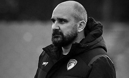 Τραγωδία στη Σερβία: Κατέρρευσε στο γήπεδο και πέθανε ξαφνικά ο 44χρονος προπονητής της Ραντνίτσκι 1923