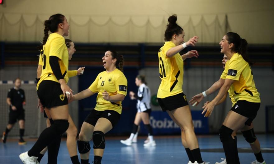 «Άλωσε» το «Σπίτι του Χάντμπολ» κι έκανε «κηδεία» στον ΠΑΟΚ η ΑΕΚ