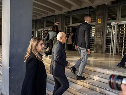 Μητέρα Άλκη Καμπανού για την αναβολή της δίκης: «Τα ισόβια τα πήρα εγώ. Δυστυχώς υπάρχουν τιμητές των δολοφόνων του»