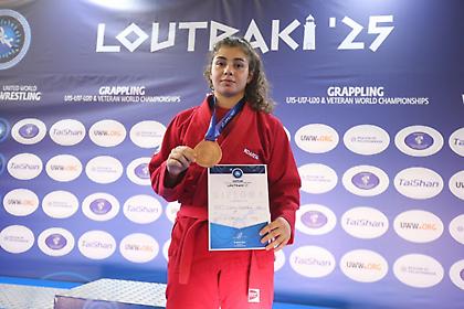 «Χάλκινη» η Έλενα Ζαϊμίδου στο Λουτράκι