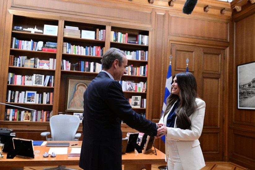 Σε εξέλιξη η συνάντηση Μητσοτάκη με Γκιλφόιλ: Ο διάλογος στις κάμερες