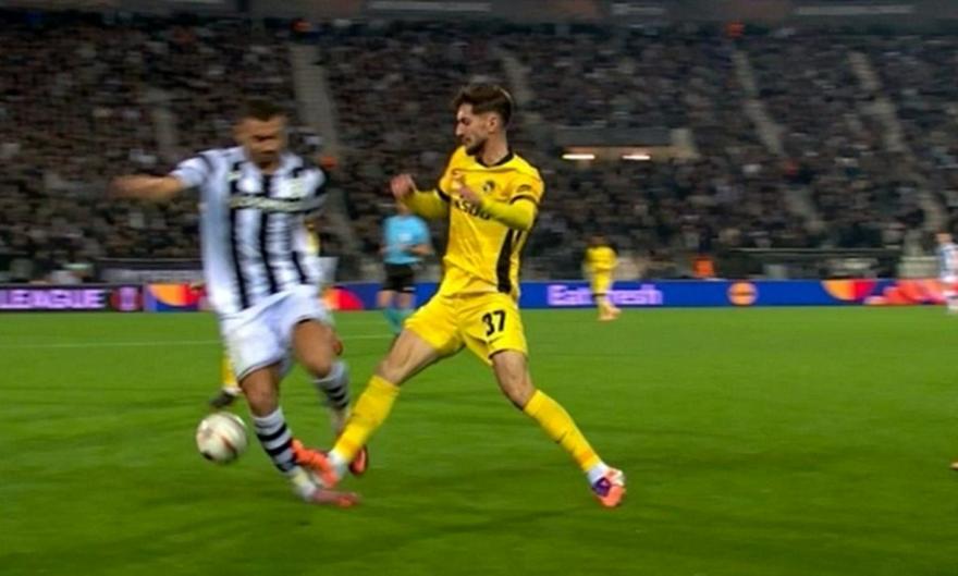 Αποβλήθηκε μόλις στο 6’ στην Τούμπα ο Γκίγκοβιτς