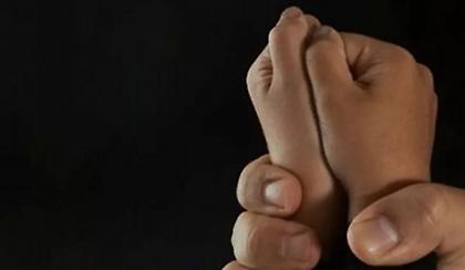 Στον εισαγγελέα σήμερα ο γνωστός τενόρος που κατηγορείται για ξυλοδαρμό του γιου του!