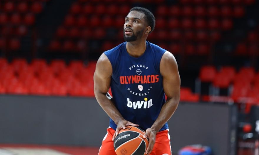 Δηλώθηκε ο Έβανς στο ρόστερ του Ολυμπιακού για το πρωτάθλημα