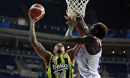 Γλίτωσε από την ουραγό Μπουγιουκτσεκμετσέ η Φενέρ με ανατροπή από το -19!