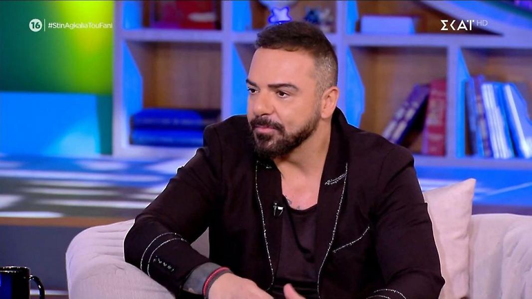 Τριαντάφυλλος: Τραγούδησε, «έκραξε», έκανε αποκαλύψεις, μίλησε για την κρίση στον γάμο του