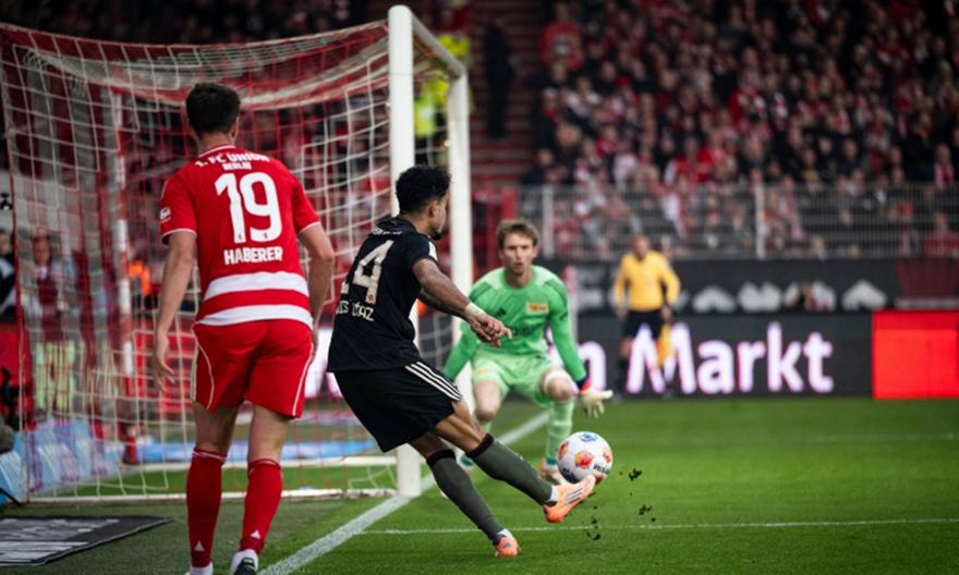 To απίθανο γκολ του Λουίζ Ντίας κόντρα στην Ουνιόν (VIDEO)