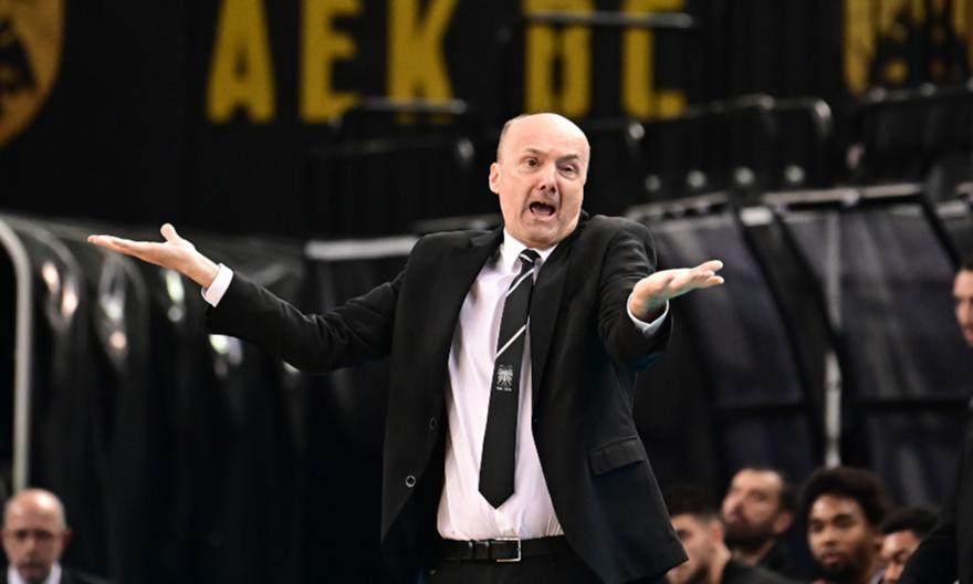 Ζντοβτς: «Θα ήμουν περήφανος είτε κερδίζαμε είτε χάναμε - Δεν περίμενα να έχουμε τόσες νίκες εκτός έδρας»