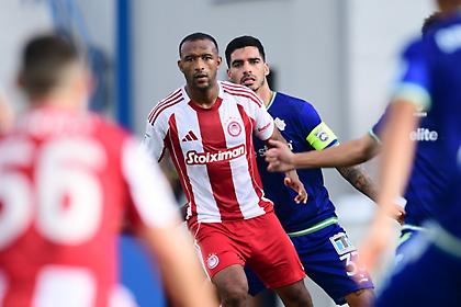 Δοκάρι για τον Ολυμπιακό, η μπάλα δεν έκανε τη χάρη στον Ελ Κααμπί