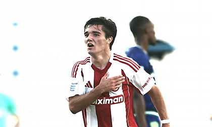 Νικολακόπουλος: «Έβαλε έξι γκολ και είχε τρία δοκάρια… Μάλλον κέρδισε δίκαια»