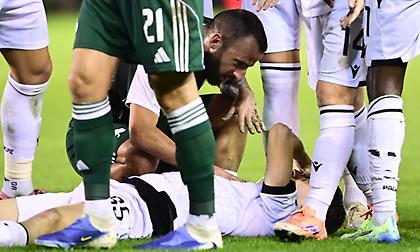 Ωραία στιγμή στη Λεωφόρο: Οι φίλοι του Παναθηναϊκού χειροκρότησαν τον Κωνσταντέλια, που δέχθηκε την μπάλα στο κεφάλι