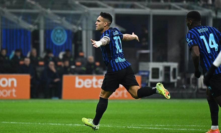 Η Ίντερ «καθάρισε» τη Λάτσιο κι ανέβηκε στην κορυφή στο… χαλαρό!