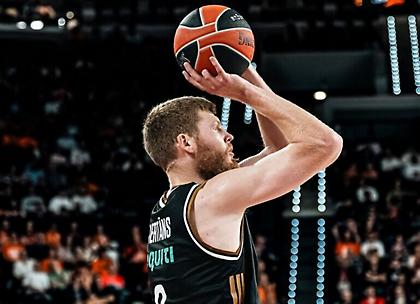 Χάνει για καιρό τον Μπέρτανς η Ντουμπάι BC