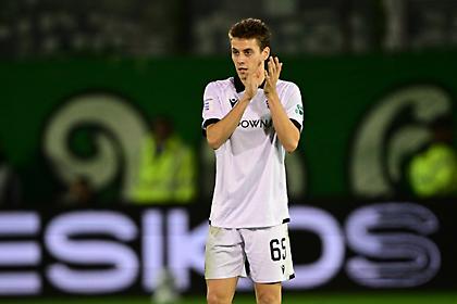 Η Λεωφόρος χειροκρότησε τον Κωνσταντέλια και εκείνος ανταπέδωσε!