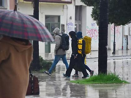 Καιρός: Σε μικρή πτώση η θερμοκρασία σήμερα - Κατά τόπους ισχυρές βροχές και καταιγίδες