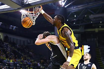 Έκανε poster τον αντίπαλό του ο Σίλβα της ΑΕΚ-BCL: «Το κάρφωμα της χρονιάς»