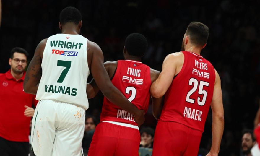 Σοκαρισμένος ο Λεσόρ για Έβανς: «Πολύ δύσκολο να βλέπεις κάτι τέτοιο»