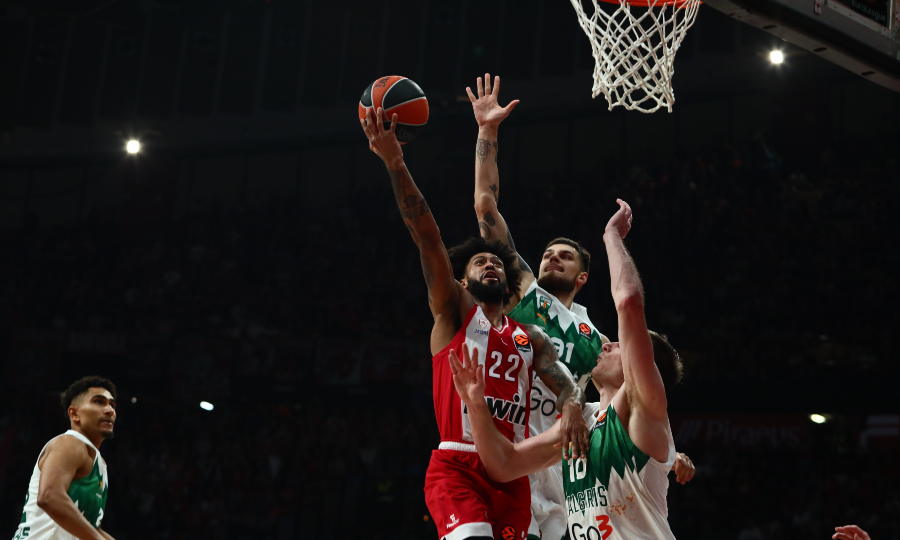 Ολυμπιακός-Ζάλγκιρις 95-78: Κατατρόπωσε τη Ζάλγκιρις αλλά πάγωσε με Έβανς