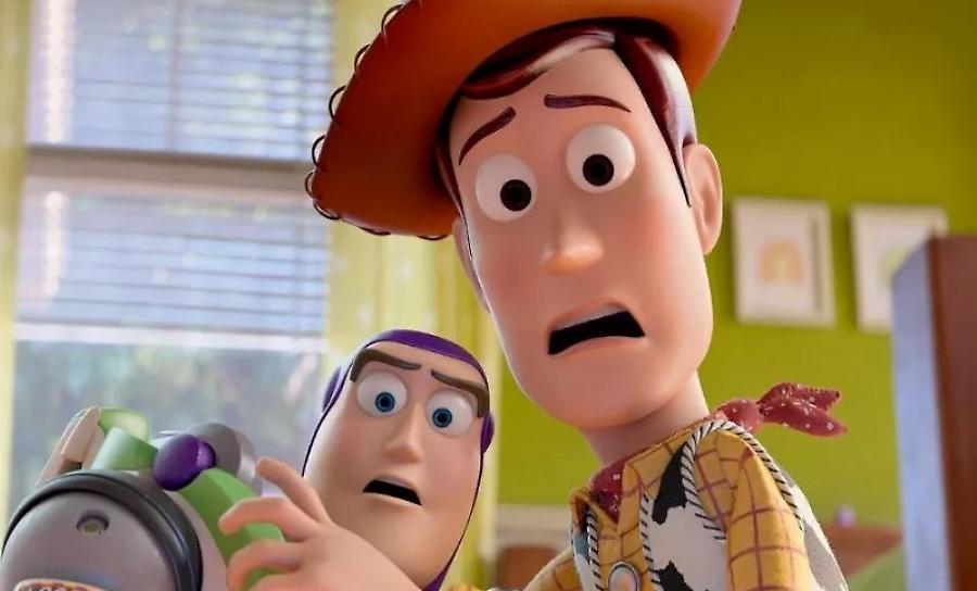 Toy Story 5: Αντιμέτωποι με… «νέα απειλή» o Woody και o Buzz - Δείτε το τρέιλερ...