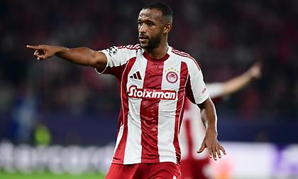 Σταματέλος: «Μετά τον Πιρόλα, έρχονται οι ανανέωσεις Μάρτινς και Ελ Κααμπί»