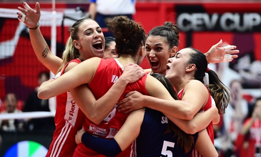 Έγραψαν ιστορία τα θρυλικά κορίτσια του Ολυμπιακού & προκρίθηκαν για πρώτη φορά στους ομίλους του Champions League!