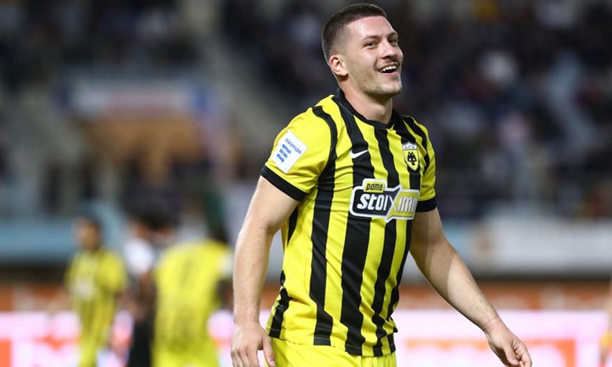 Γιόβιτς: «Δεν είμαι ο παίκτης που περιμένει στην περιοχή, υπήρχε σχέδιο να παίζουμε με δύο φορ - Για αυτό ήρθα στην ΑΕΚ»