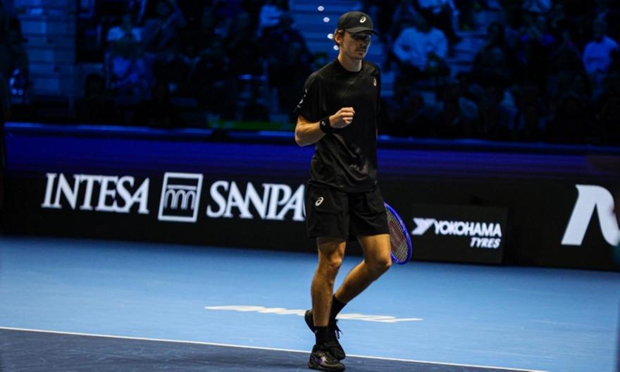 ATP Finals: Έκανε το καθήκον του ο Ντε Μινόρ και περιμένει «δώρο» από τον Αλκαράθ για την πρόκριση στα ημιτελικά