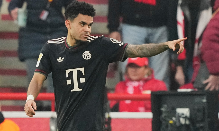 Λουίς Ντίας: Μέσα σε δυόμιση μήνες κάνει τα 75 εκατ. ευρώ να φαίνονται λίγα