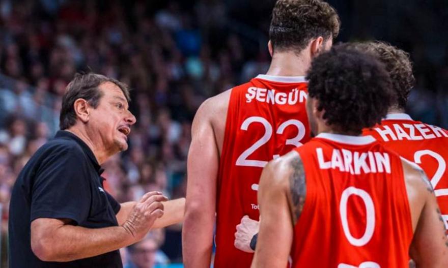 Αποθέωσε τον Αταμάν ο Σενγκούν: «Με βοήθησε να χτίσω αυτοπεποίθηση στο σουτ»