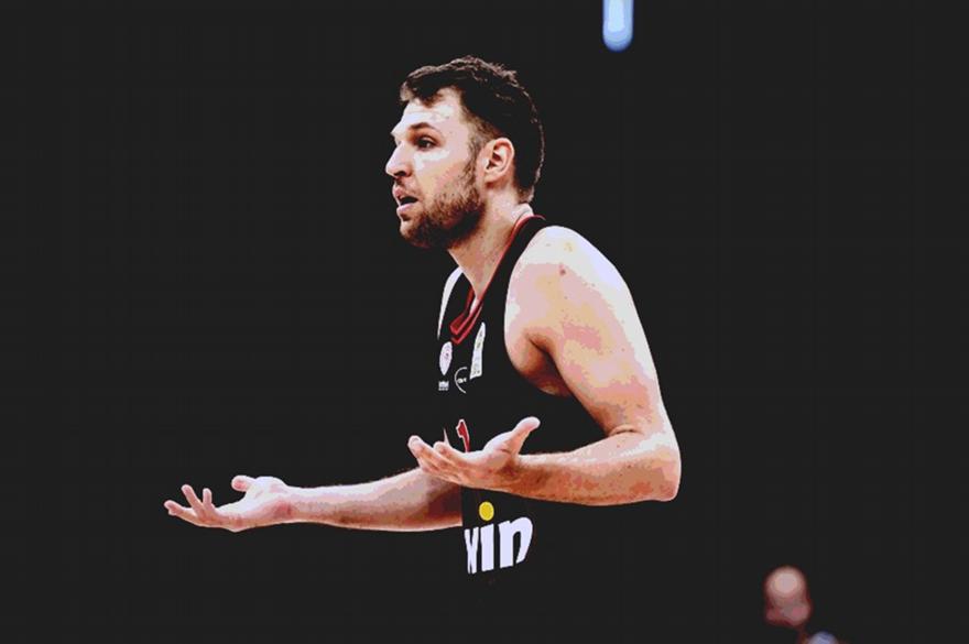 Γιατί ο Βεζένκοφ δεν είναι ασταμάτητος όπως πέρσι και πώς μπορεί να τον βοηθήσει ο Ολυμπιακός