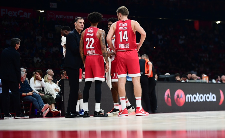 Ολυμπιακός: Γιατί ο Βεζένκοφ δεν είναι ασταμάτητος όπως πέρσι