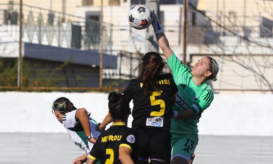 Ένταση και σύρραξη στο ντέρμπι γυναικών ΑΕΚ-Παναθηναϊκός