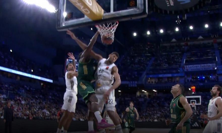 Ευρωλίγκα: Στην κορυφή του Top 10 της 11ης αγωνιστικής το τρομερό poster κάρφωμα του Φαρίντ στον Ταβάρες!