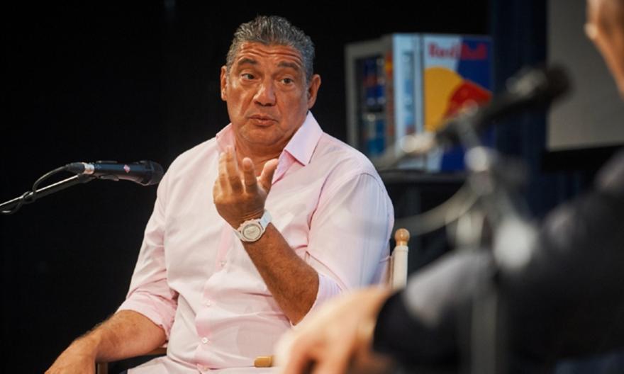 Ραζνάτοβιτς: «Το 2005 οι παίκτες έμεναν έξω ως τις 5, τώρα ασχολούνται με τα κινητά τους»