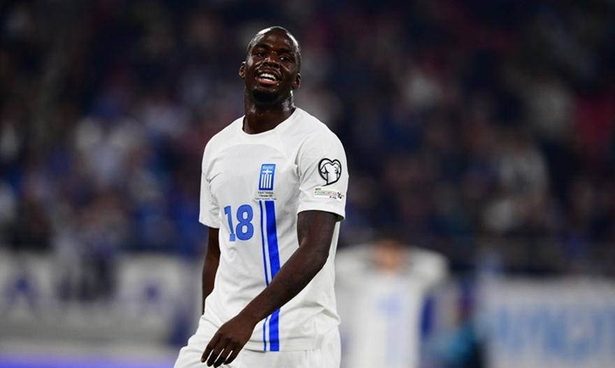 Το συγκινητικό ποστ του Τεττέη μετά το ντεμπούτο του με την Εθνική: «Mαμά τα καταφέραμε»