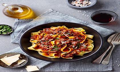 Μοσχαράκι ραγού με ταλιατέλες